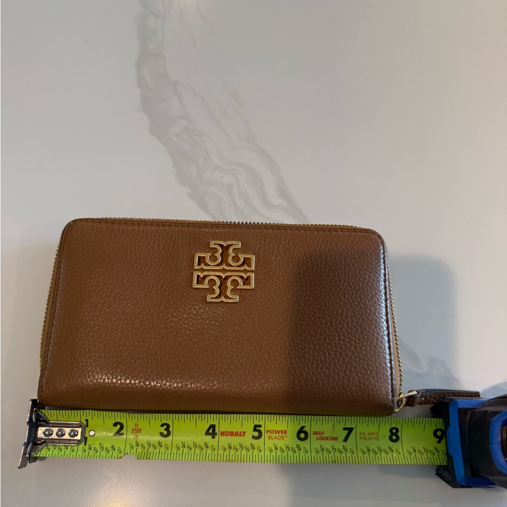 Tory Burch Brown Leather Wallet - Picture 6 of 8